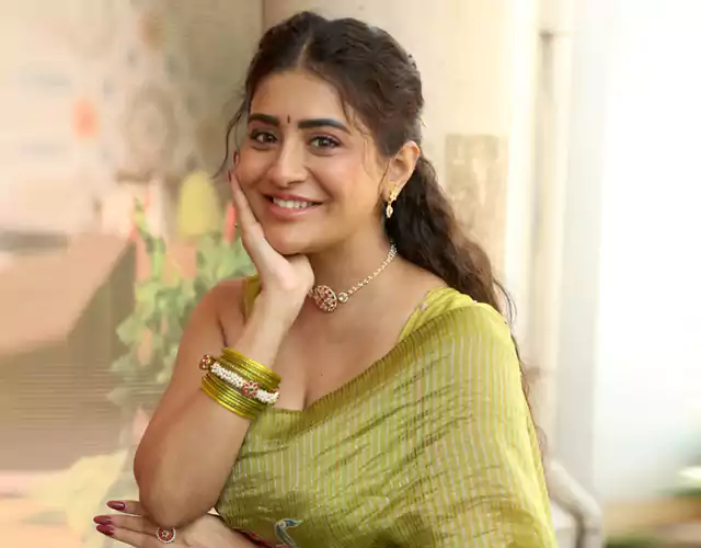 Rashi Singh Images